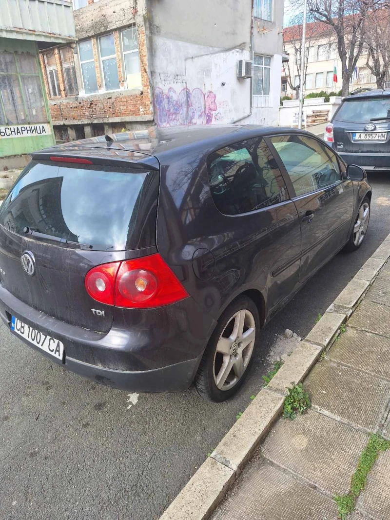 VW Golf 5, снимка 3 - Автомобили и джипове - 49055384