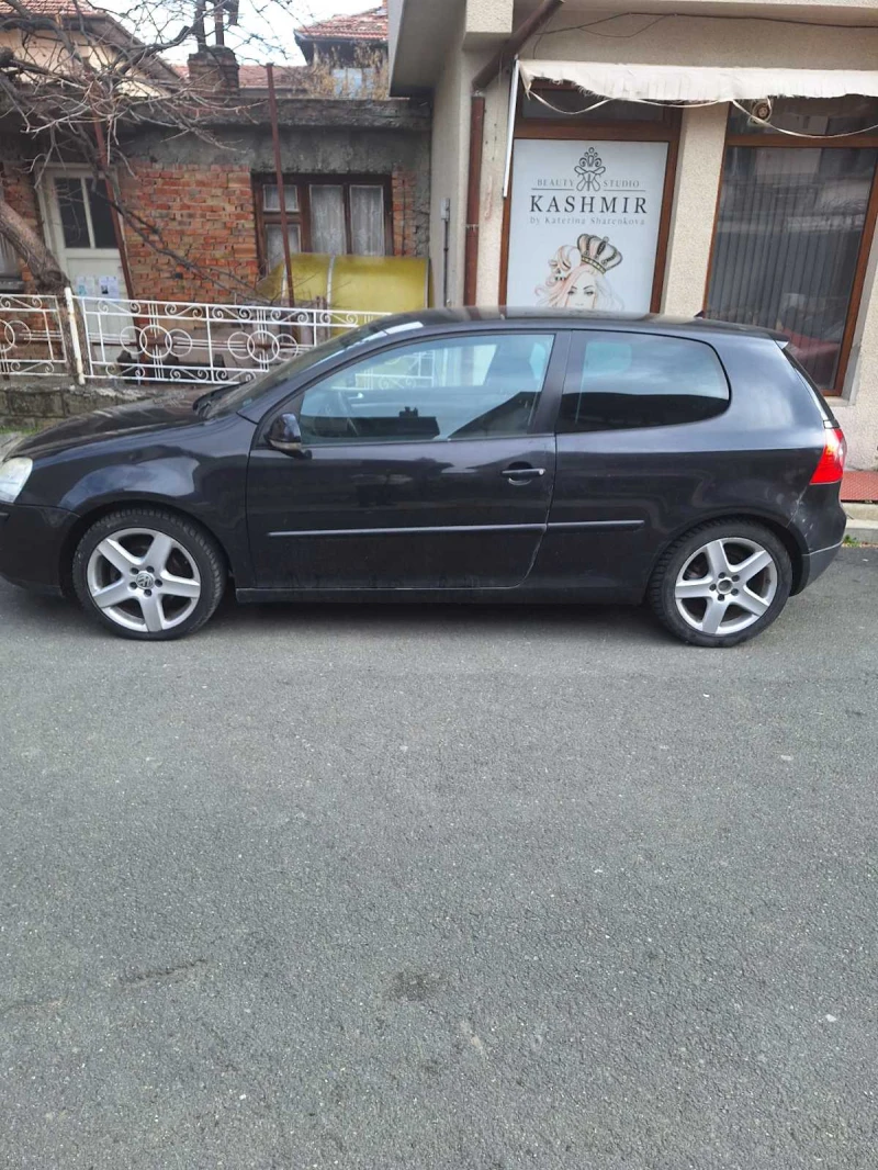 VW Golf 5, снимка 2 - Автомобили и джипове - 49055384