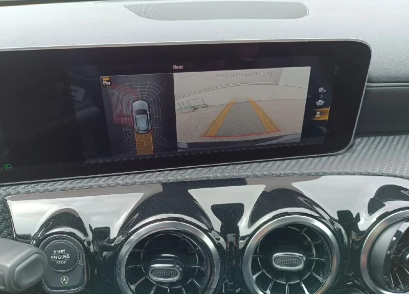 Mercedes-Benz CLA 180 D, снимка 11 - Автомобили и джипове - 52887426