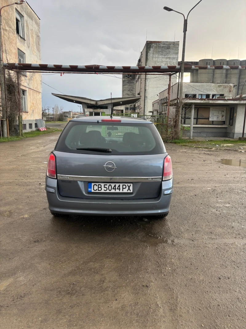 Opel Astra 1.6, снимка 4 - Автомобили и джипове - 53023335