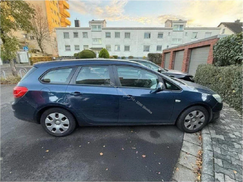 Opel Astra CDTI Германия Клима Подгрев 1-Собственик, снимка 7 - Автомобили и джипове - 53050422