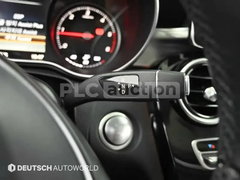Mercedes-Benz C 220 ПОДГРЕВИ/ШИБИДАХ/ФИКСИРАНА ЦЕНА ДО БЪЛГАРИЯ, снимка 8 - Автомобили и джипове - 54998139