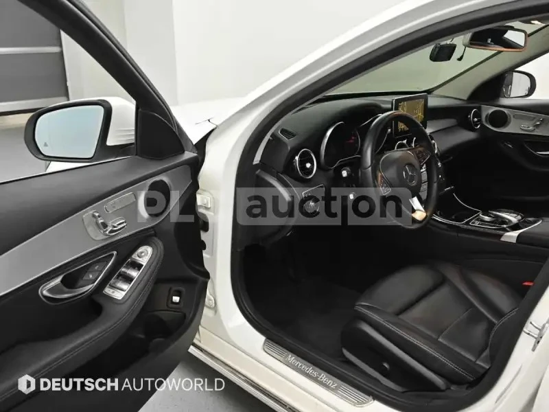 Mercedes-Benz C 220 ПОДГРЕВИ/ШИБИДАХ/ФИКСИРАНА ЦЕНА ДО БЪЛГАРИЯ, снимка 5 - Автомобили и джипове - 54998139