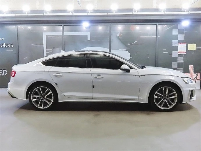 Audi A5 QUATTRO TECHNIK * КРАЙНА ЦЕНА* FULL S-LINE, снимка 5 - Автомобили и джипове - 56244015