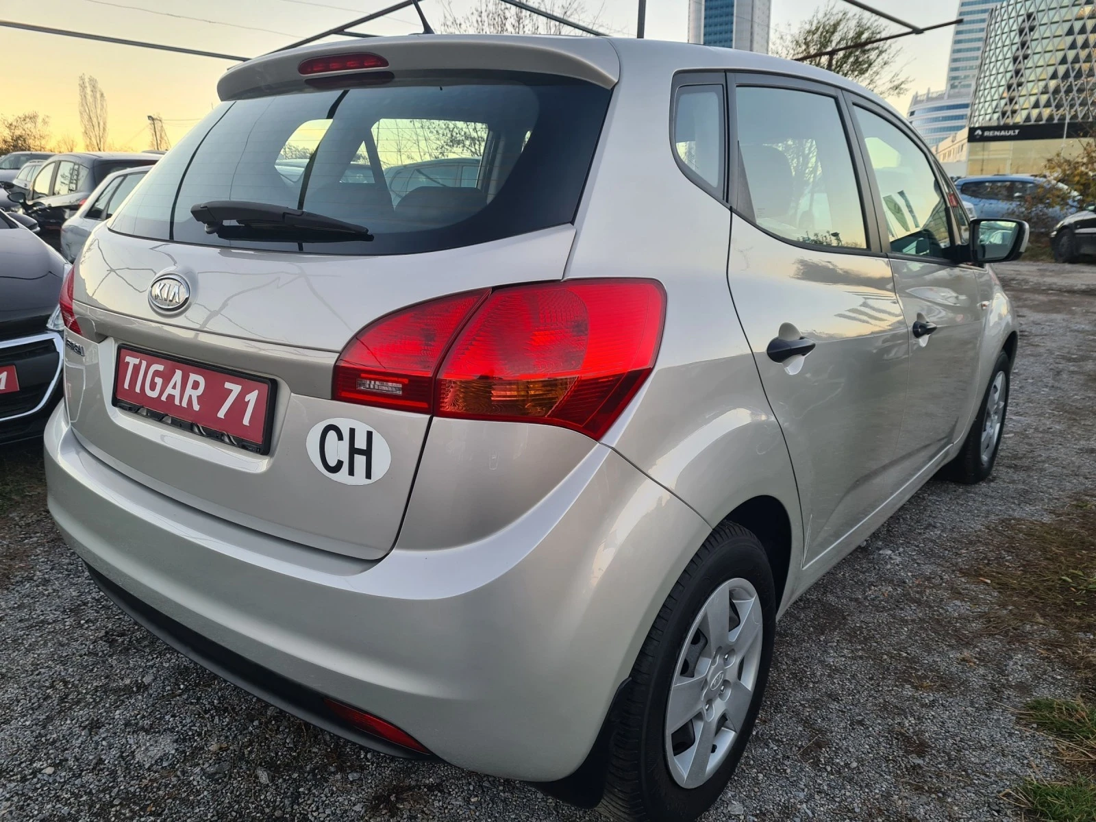 Kia Venga 1.4i 90p.s SWISS  - изображение 5