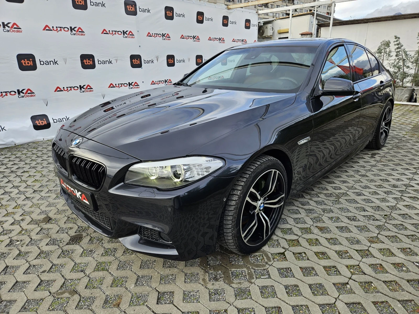 BMW 535 3.0i-306кс= АВТОМАТ= M PACKET= КАМЕРА= KEYLESS - изображение 6