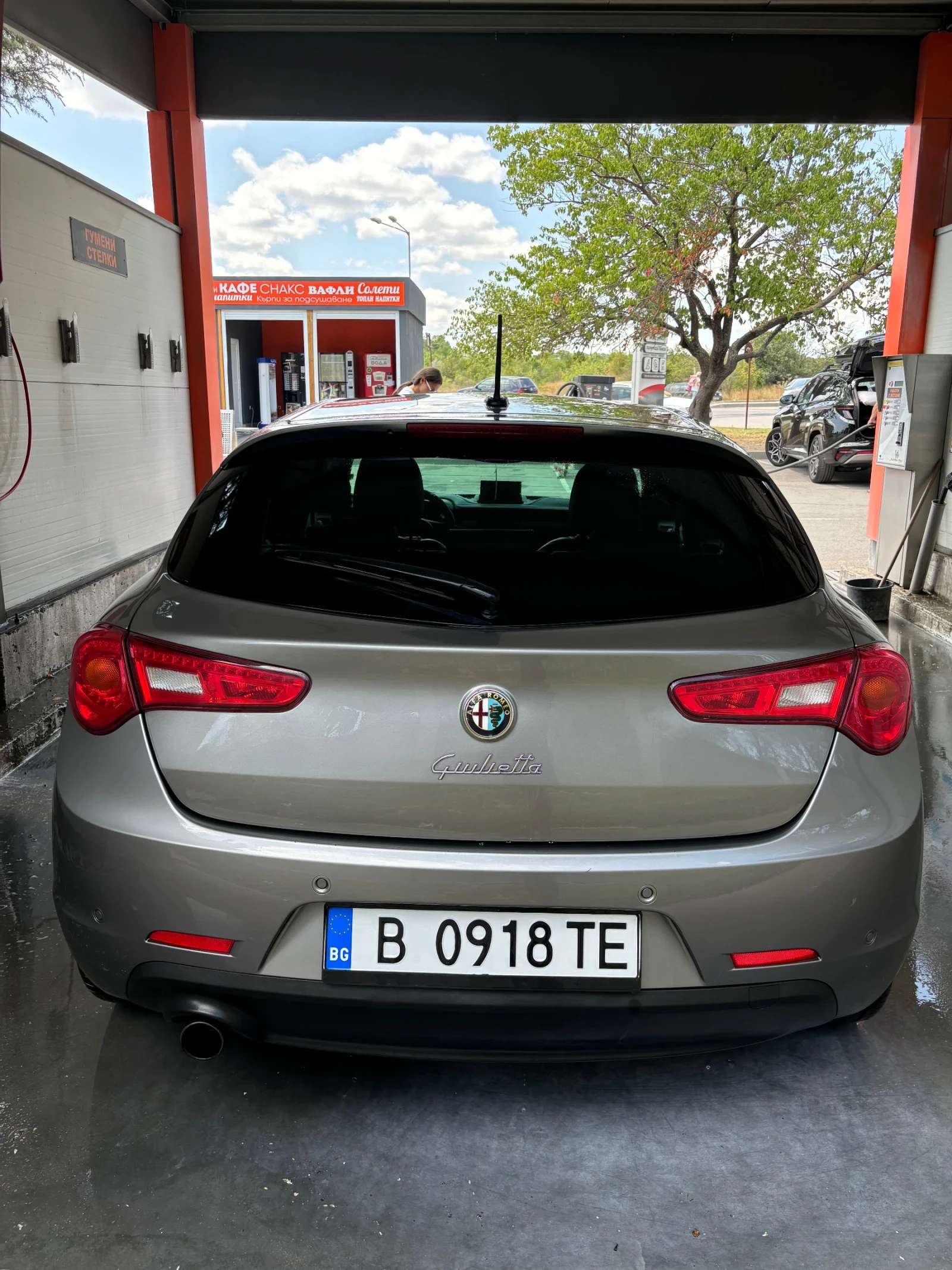 Alfa Romeo Giulietta Кожа/Навигация/Автомат/VELOCE/Бартер за електричка - изображение 7