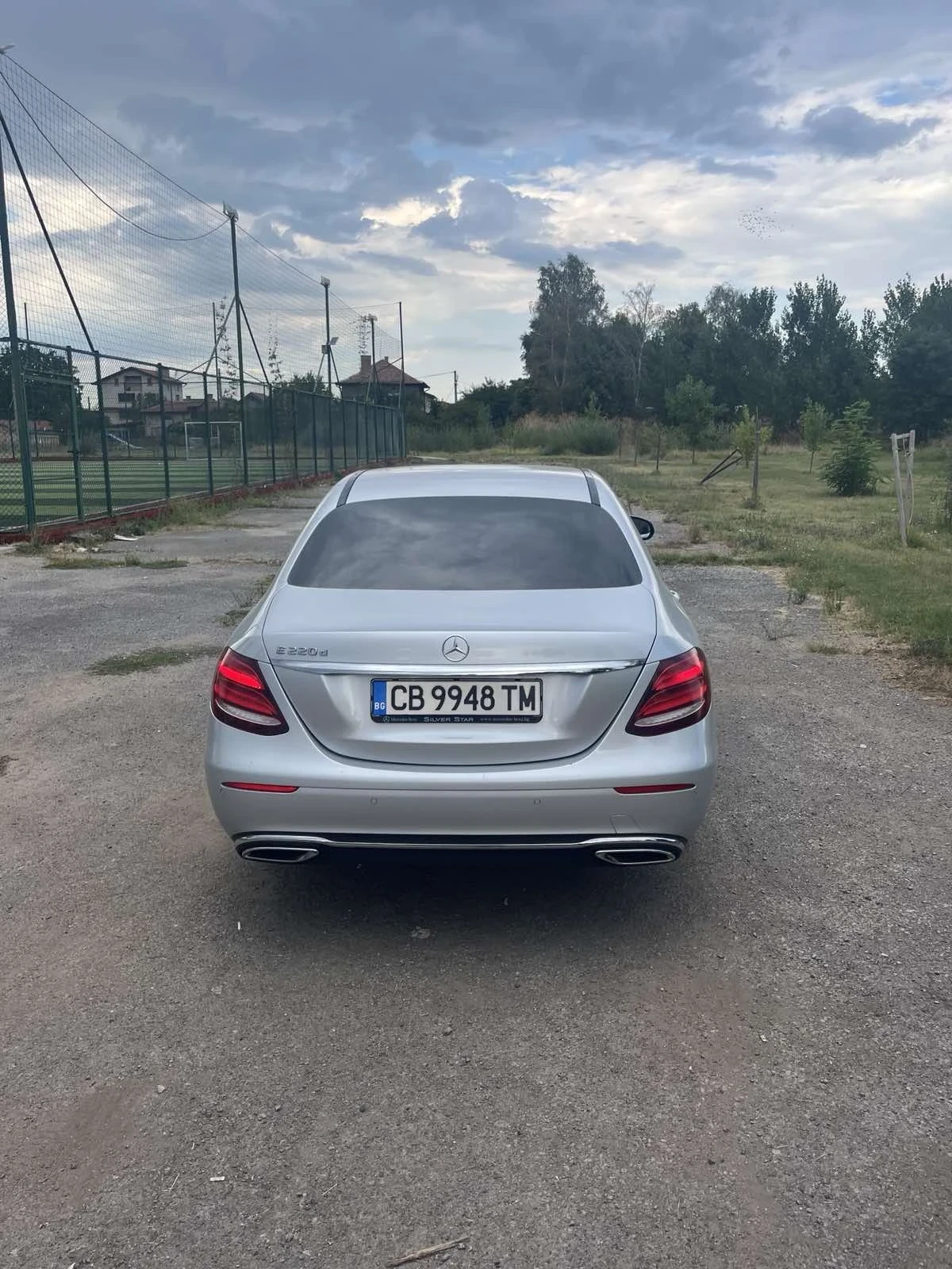 Mercedes-Benz E 220  - изображение 5