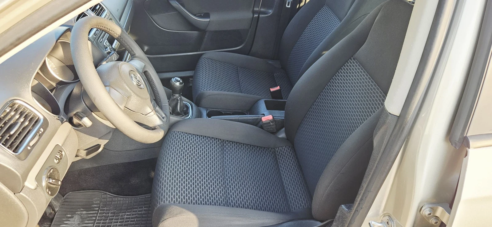 VW Golf 2013  | Mobile.bg   13