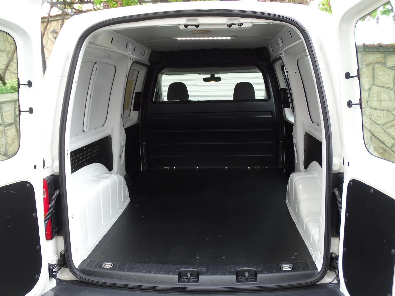 VW Caddy 1.4 KLIMA CNG N1 MAXI  EURO 6 A | Mobile.bg   8