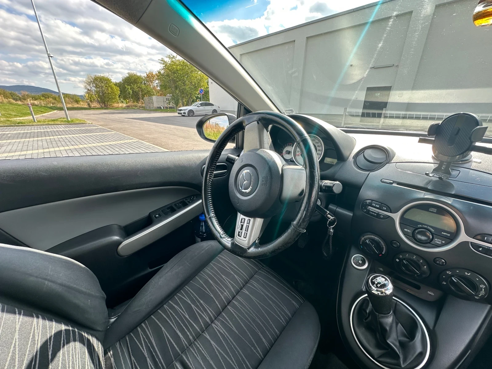 Mazda 2 1.4 Бензин/Газ - изображение 7
