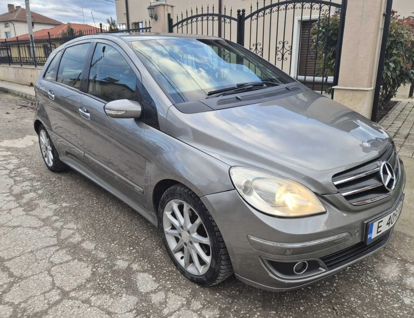 Mercedes-Benz B 200  - изображение 8