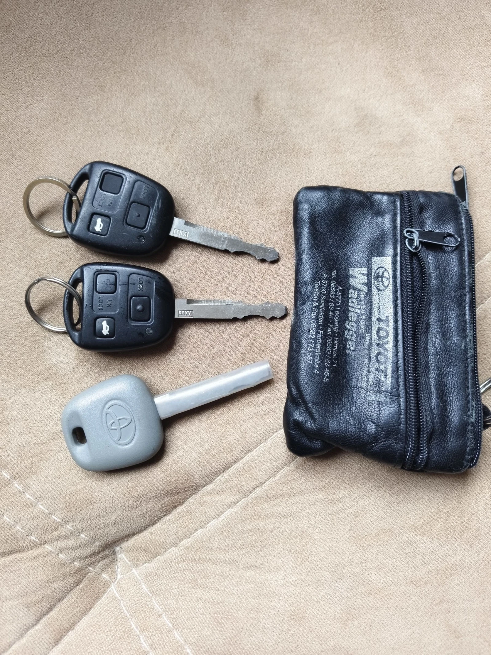 Toyota Avensis T25, снимка 13 - Автомобили и джипове - 53776867