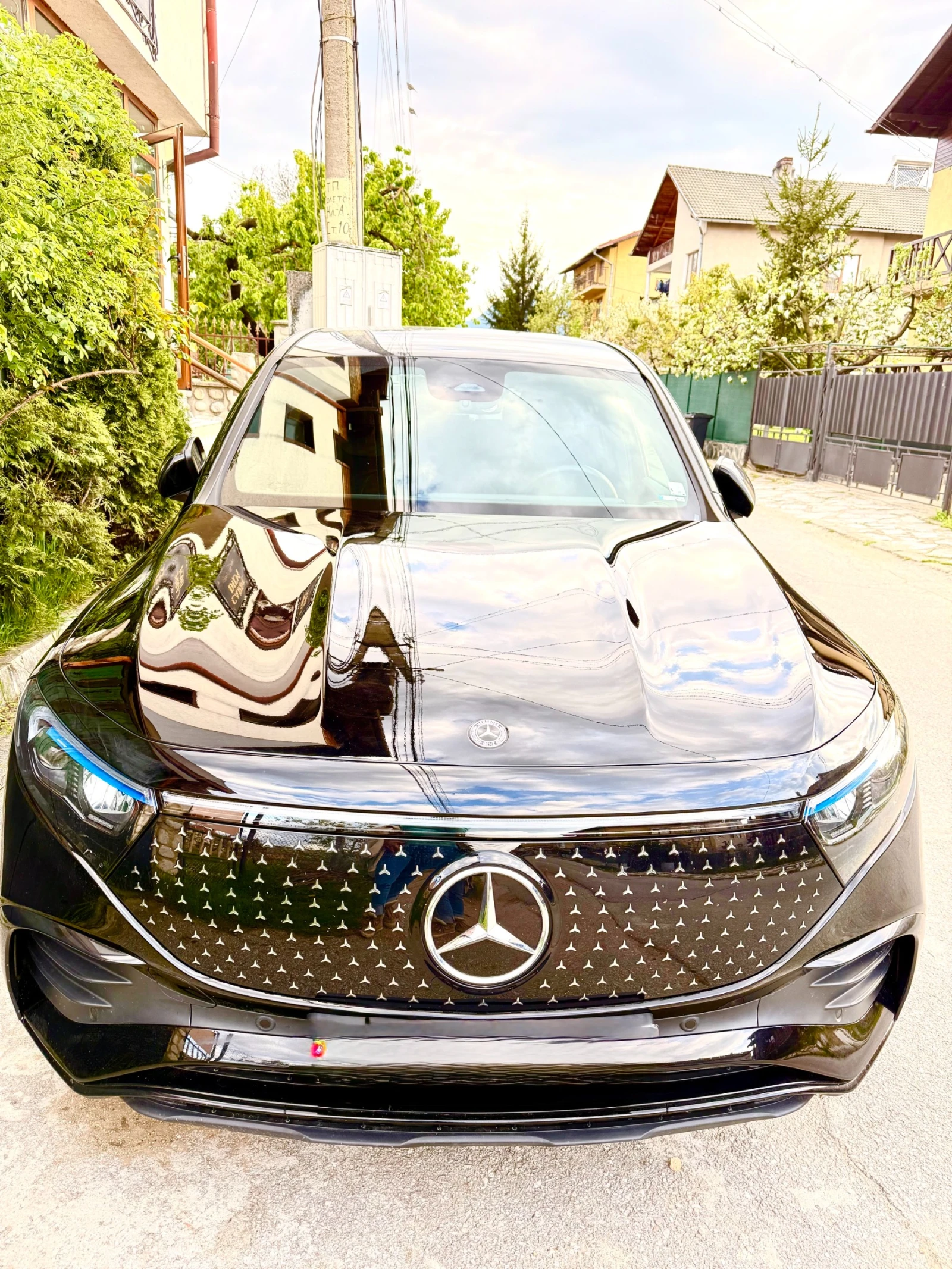 Mercedes-Benz EQB 250+ AMG| Night| Гаранция 2033| 97% Бат/Зимни гуми