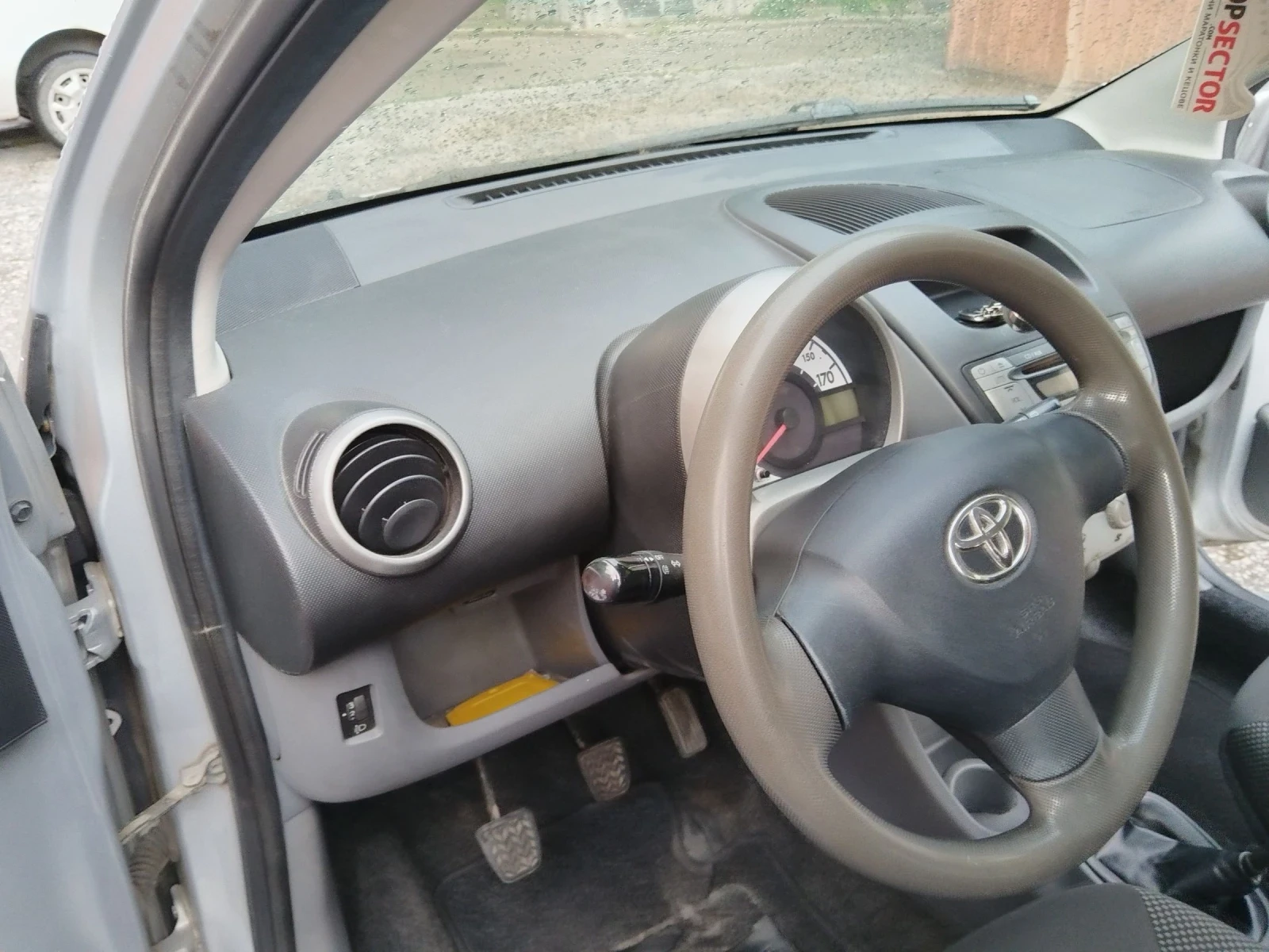Toyota Aygo, снимка 11 - Автомобили и джипове - 54742748