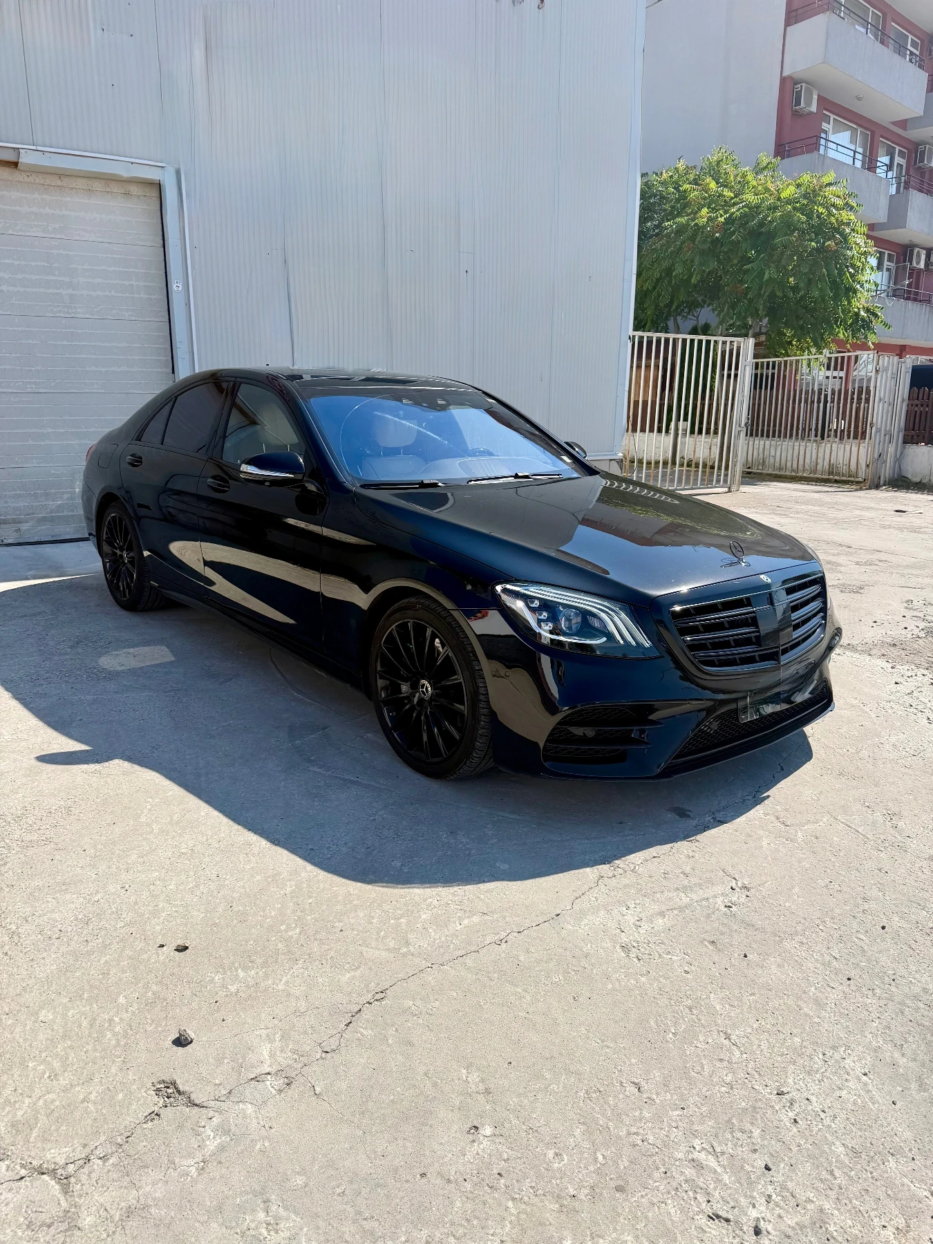 Mercedes-Benz S 560 4x4 Black , снимка 2 - Автомобили и джипове - 55081550