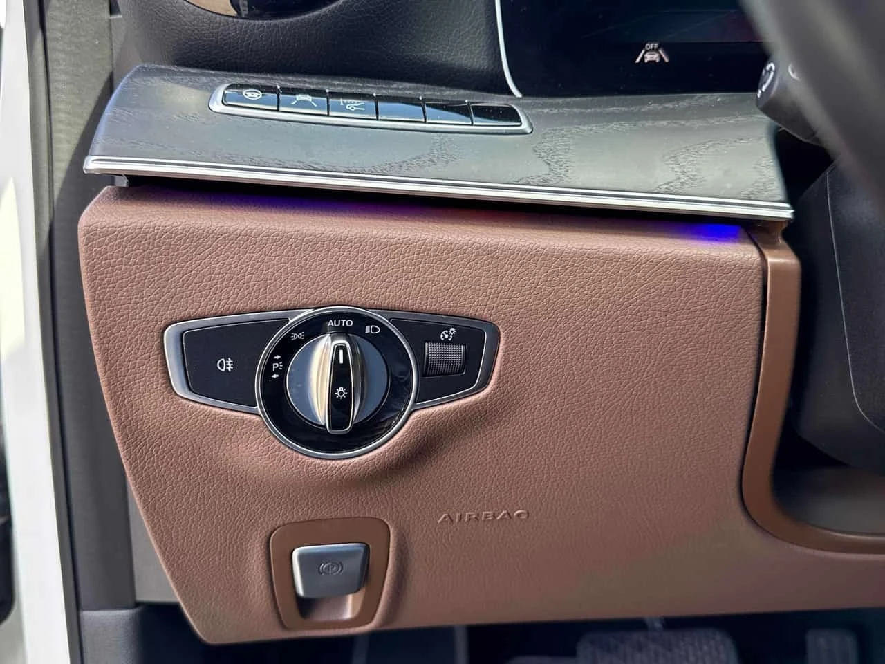 Mercedes-Benz E 350 * АВТОКРЕДИТ * ГЛАВНО ПРЕДСТАВИТЕЛСТВО, снимка 12 - Автомобили и джипове - 56186936