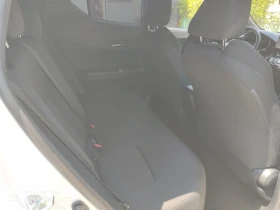 Toyota C-HR 1.2Т/116кс, 4 цилиндъра, 2018г., снимка 13