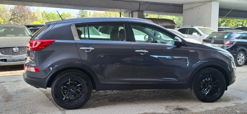 Kia Sportage 184KC AUTOMAT 4x4 Led Xenon Камера Навигация, снимка 8 - Автомобили и джипове - 52008390