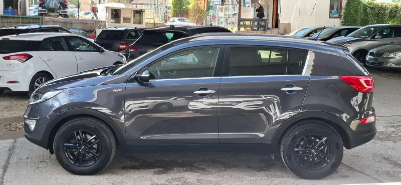 Kia Sportage 184KC AUTOMAT 4x4 Led Xenon Камера Навигация, снимка 2 - Автомобили и джипове - 52008390