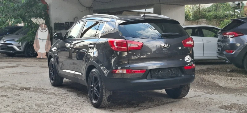 Kia Sportage 184KC AUTOMAT 4x4 Led Xenon Камера Навигация, снимка 3 - Автомобили и джипове - 52008390