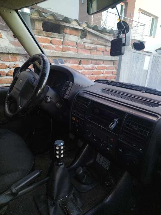 Land Rover Discovery, снимка 9 - Автомобили и джипове - 53039995