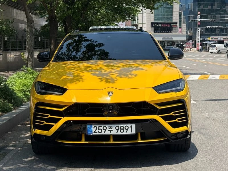 Lamborghini Urus 4.0 V8| 650к.с.| ВКЛ.ТЕХНОТЕСТ, снимка 2 - Автомобили и джипове - 55174658