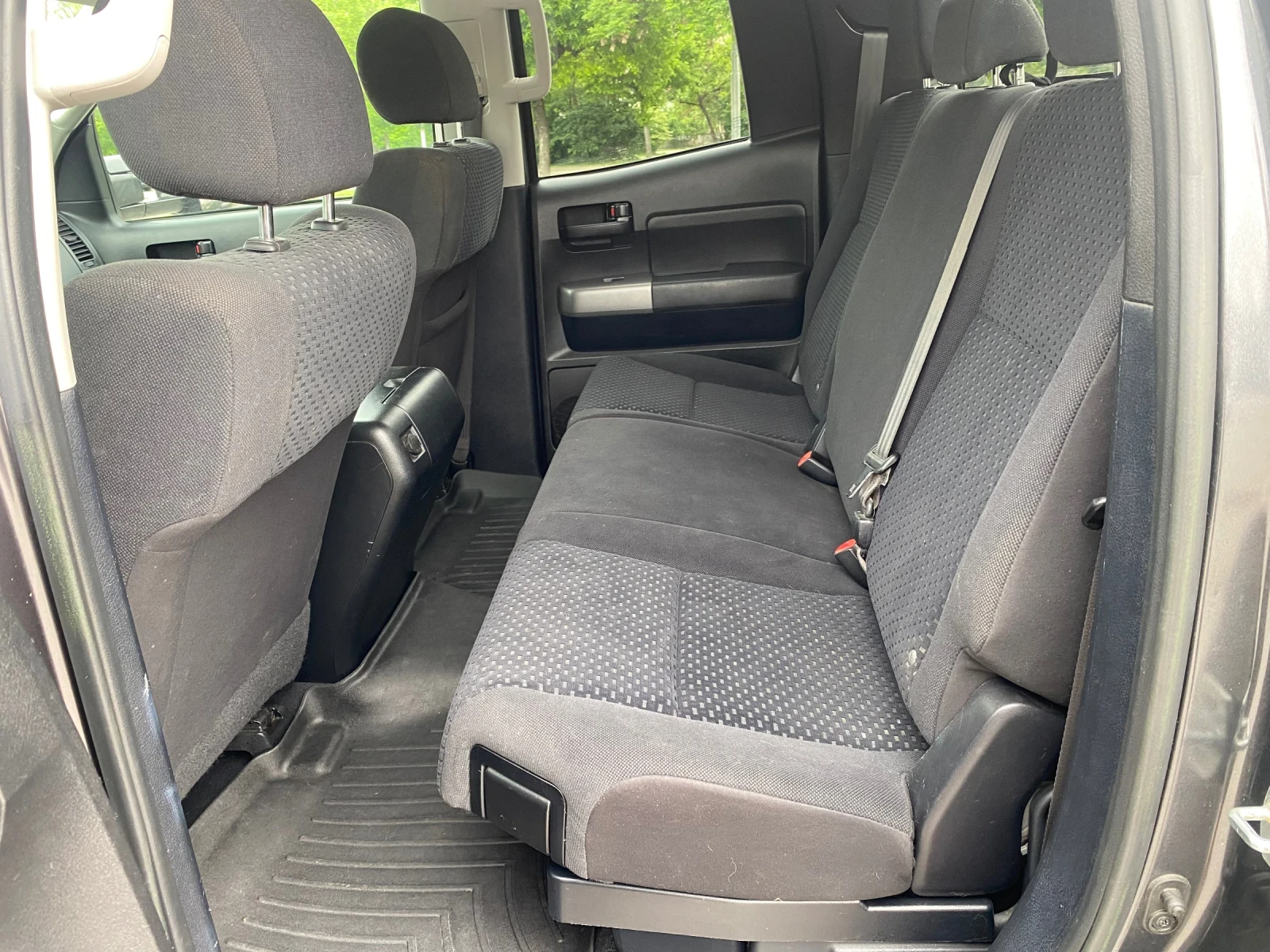 Toyota Tundra 5.7 SR5 - изображение 9