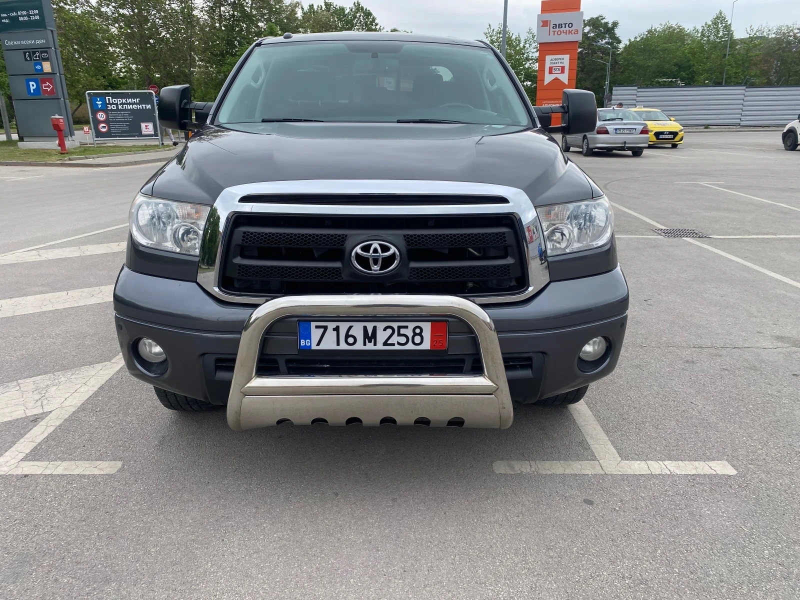 Toyota Tundra 5.7 SR5 - изображение 2