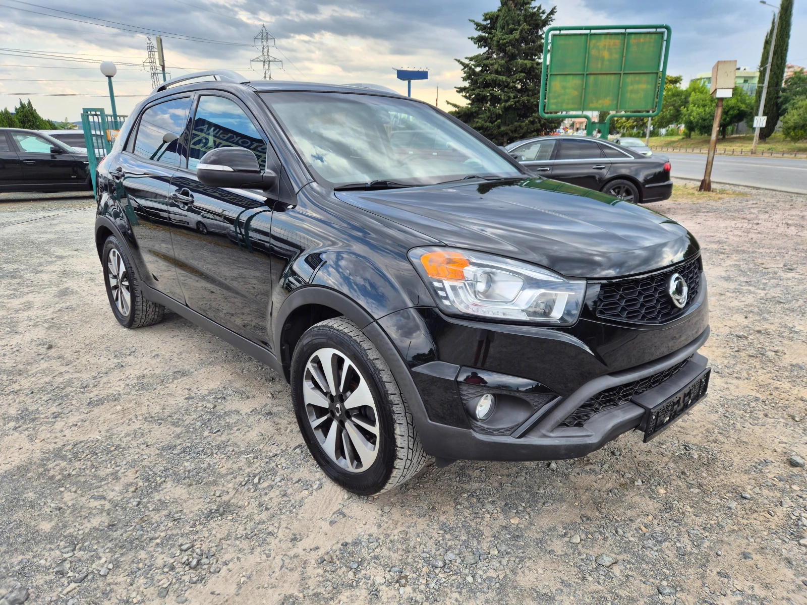 SsangYong Korando 2.0d Автомат - изображение 7