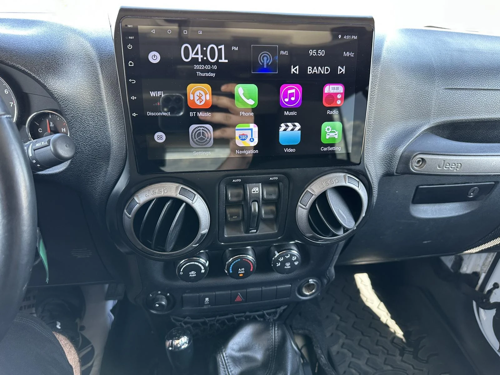 Jeep Wrangler Unlimited Sahara 3.6 - изображение 9
