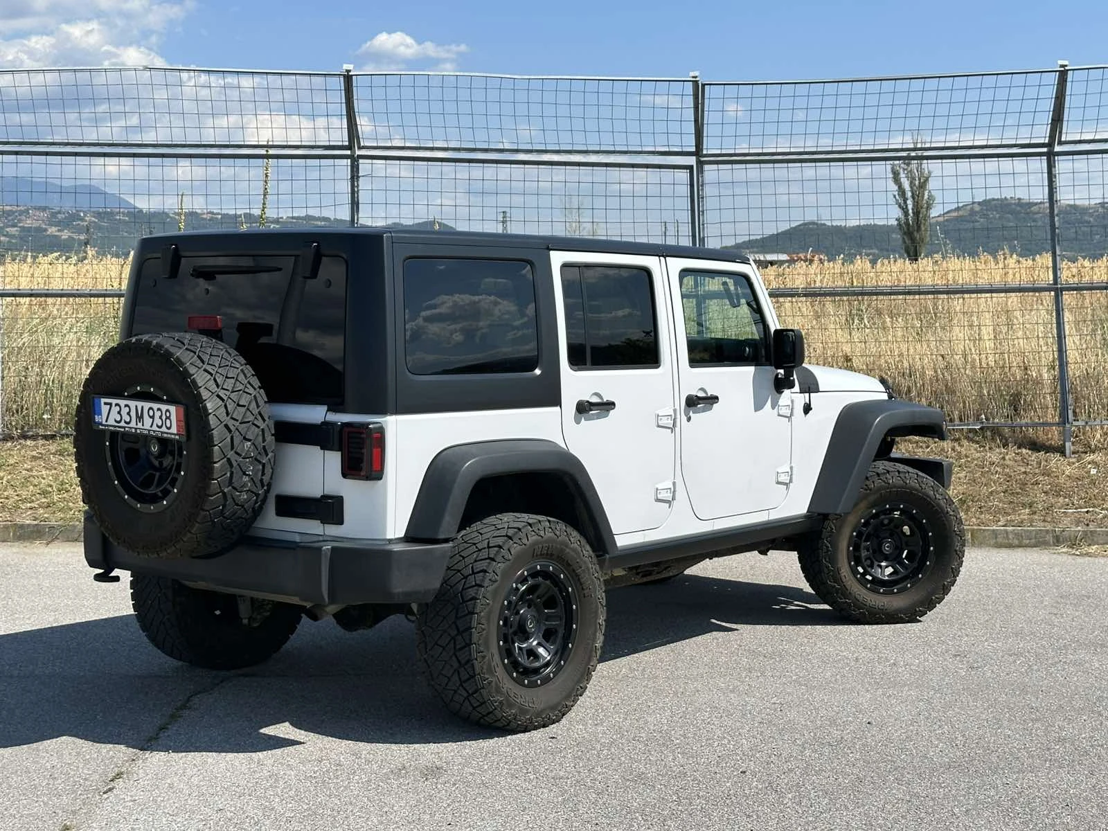 Jeep Wrangler Unlimited Sahara 3.6 - изображение 6