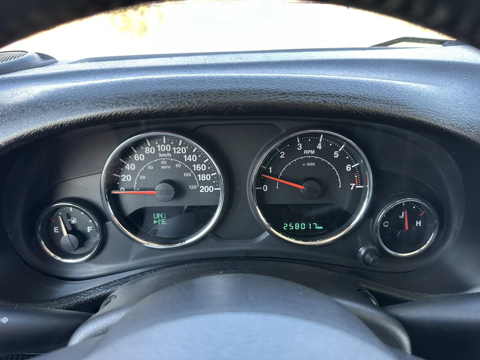 Jeep Wrangler Unlimited Sahara 3.6 - изображение 10