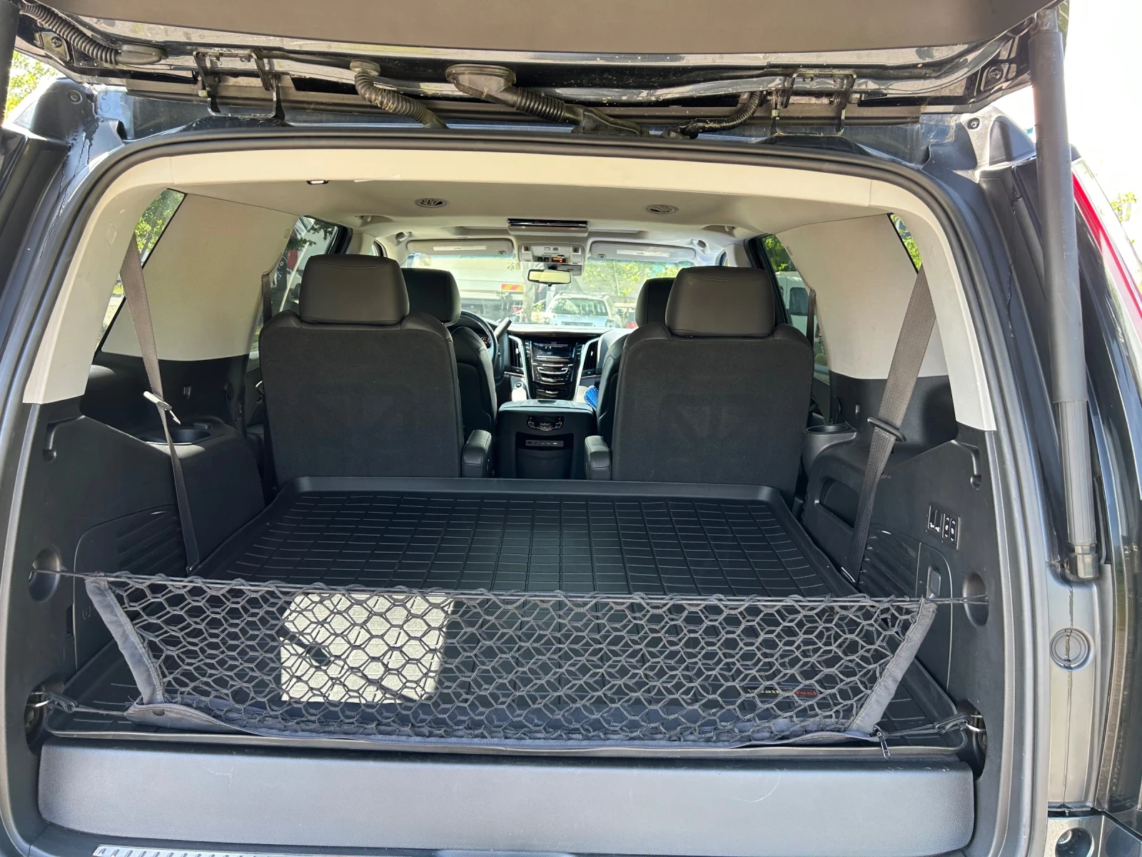 Cadillac Escalade  - изображение 9
