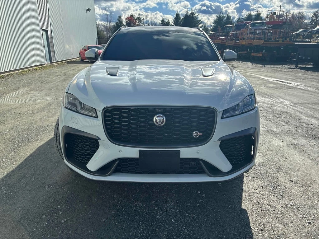 Jaguar F-PACE * P550 SVR * CARFAX * БЕЗ ПЪРВОНАЧАЛНА ВНОСКА - изображение 2