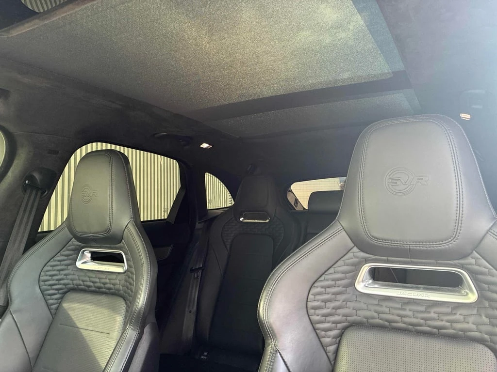 Jaguar F-PACE * P550 SVR * CARFAX * БЕЗ ПЪРВОНАЧАЛНА ВНОСКА - изображение 10