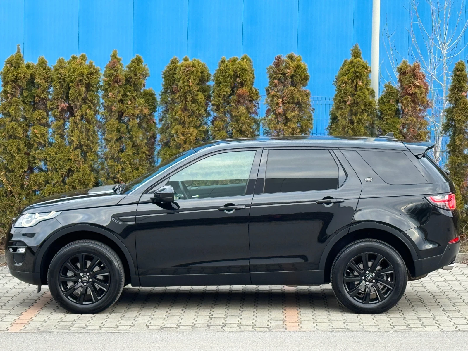 Land Rover Discovery Sport LUXURY2.0d-AWD-9ATКОЖА-ЛЕНТИ-ЗОНИ-УНИКАЛЕН-183Х.КМ - изображение 8