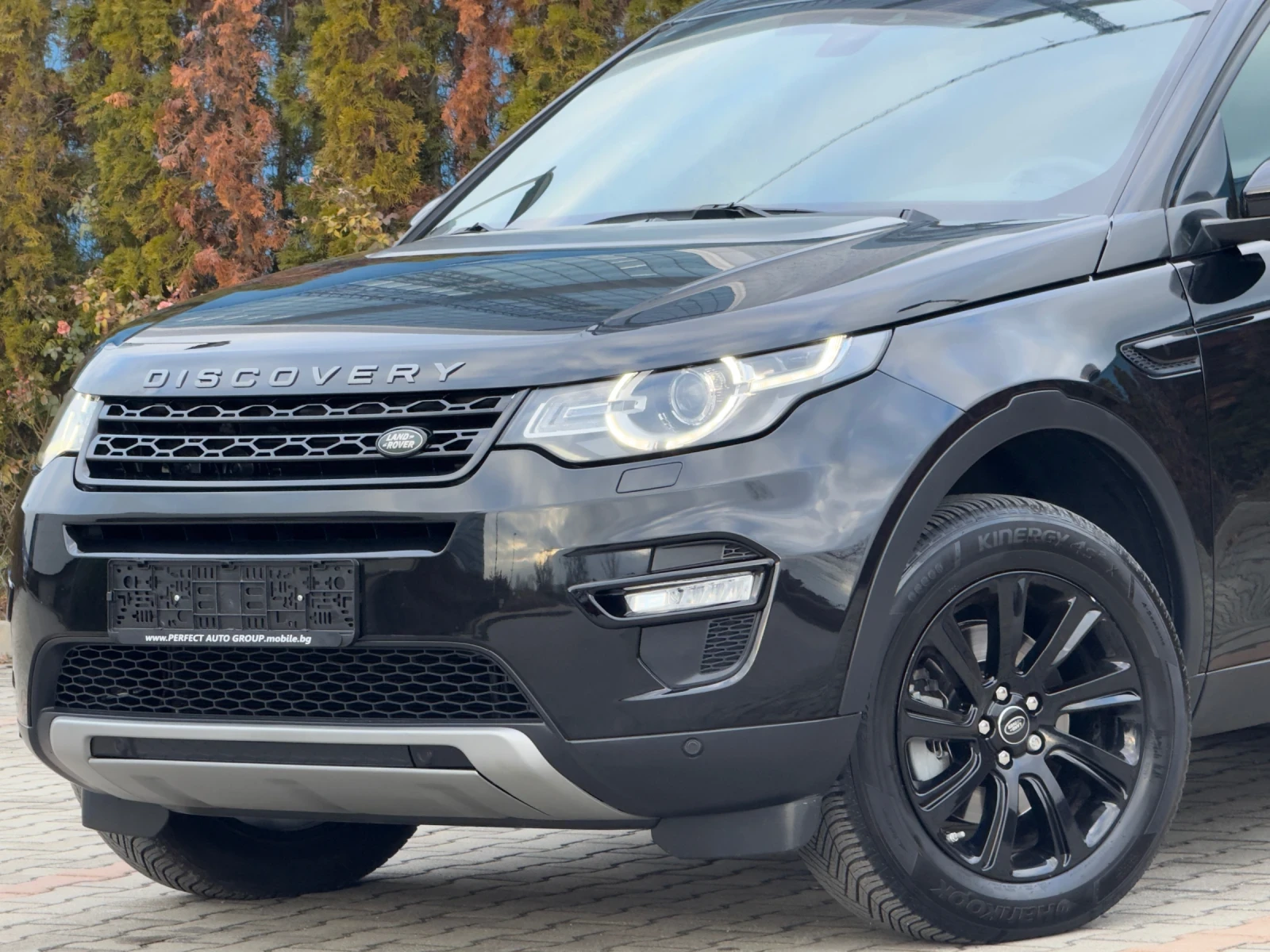 Land Rover Discovery Sport LUXURY2.0d-AWD-9ATКОЖА-ЛЕНТИ-ЗОНИ-УНИКАЛЕН-183Х.КМ - изображение 2