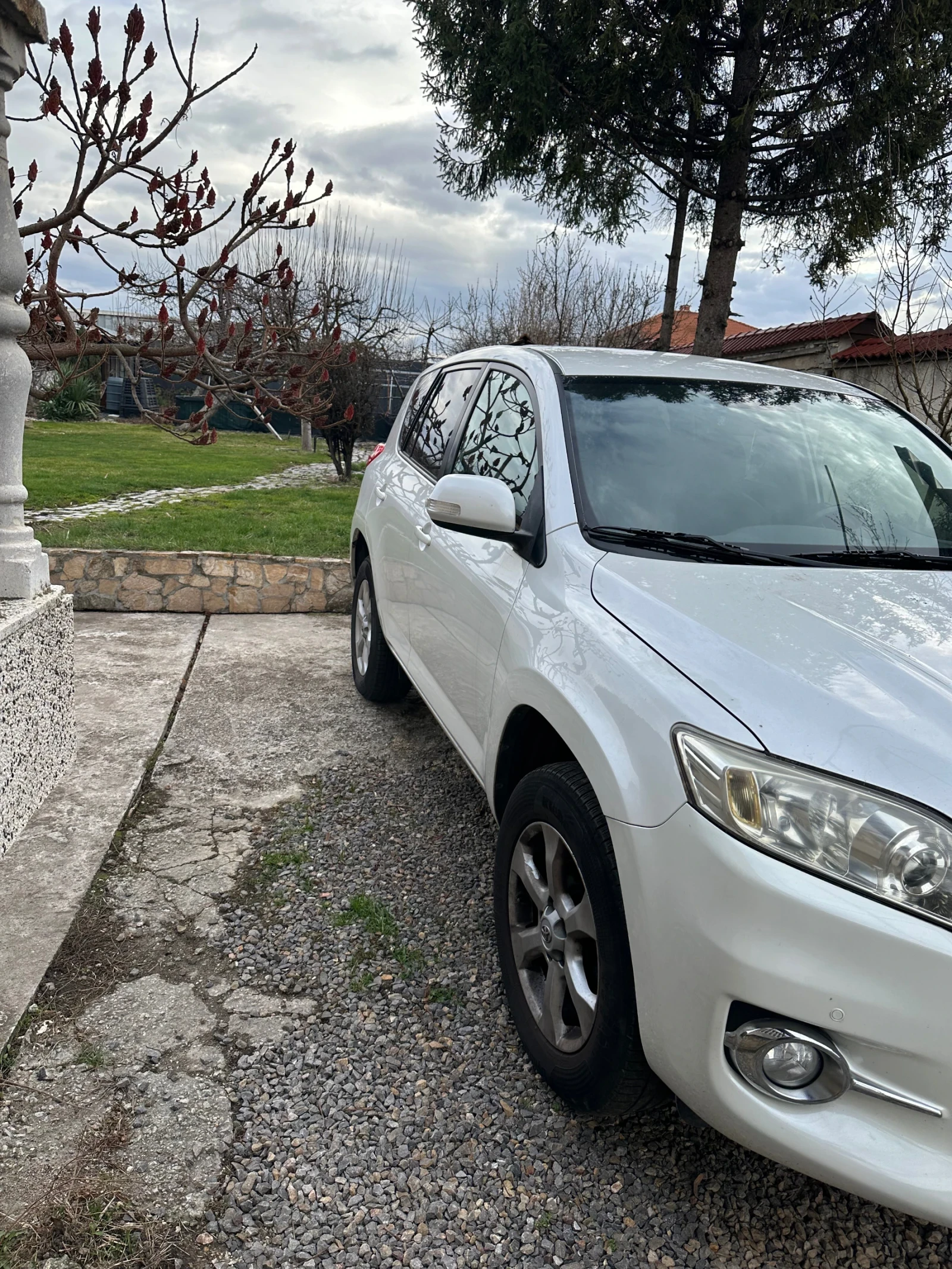 Toyota Rav4  - изображение 4