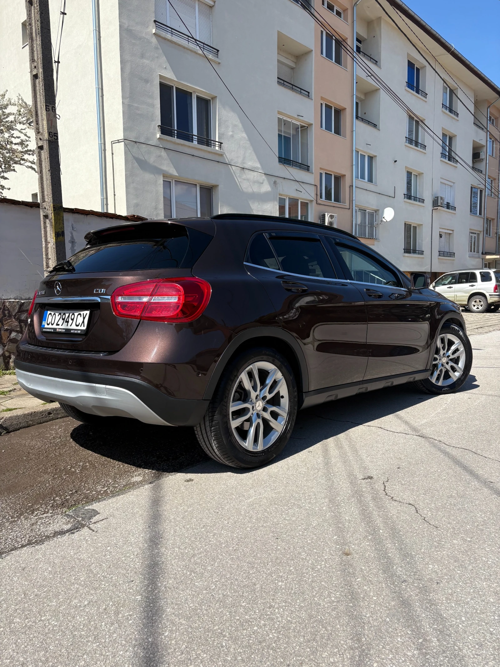 Mercedes-Benz GLA 200, снимка 8 - Автомобили и джипове - 54124787