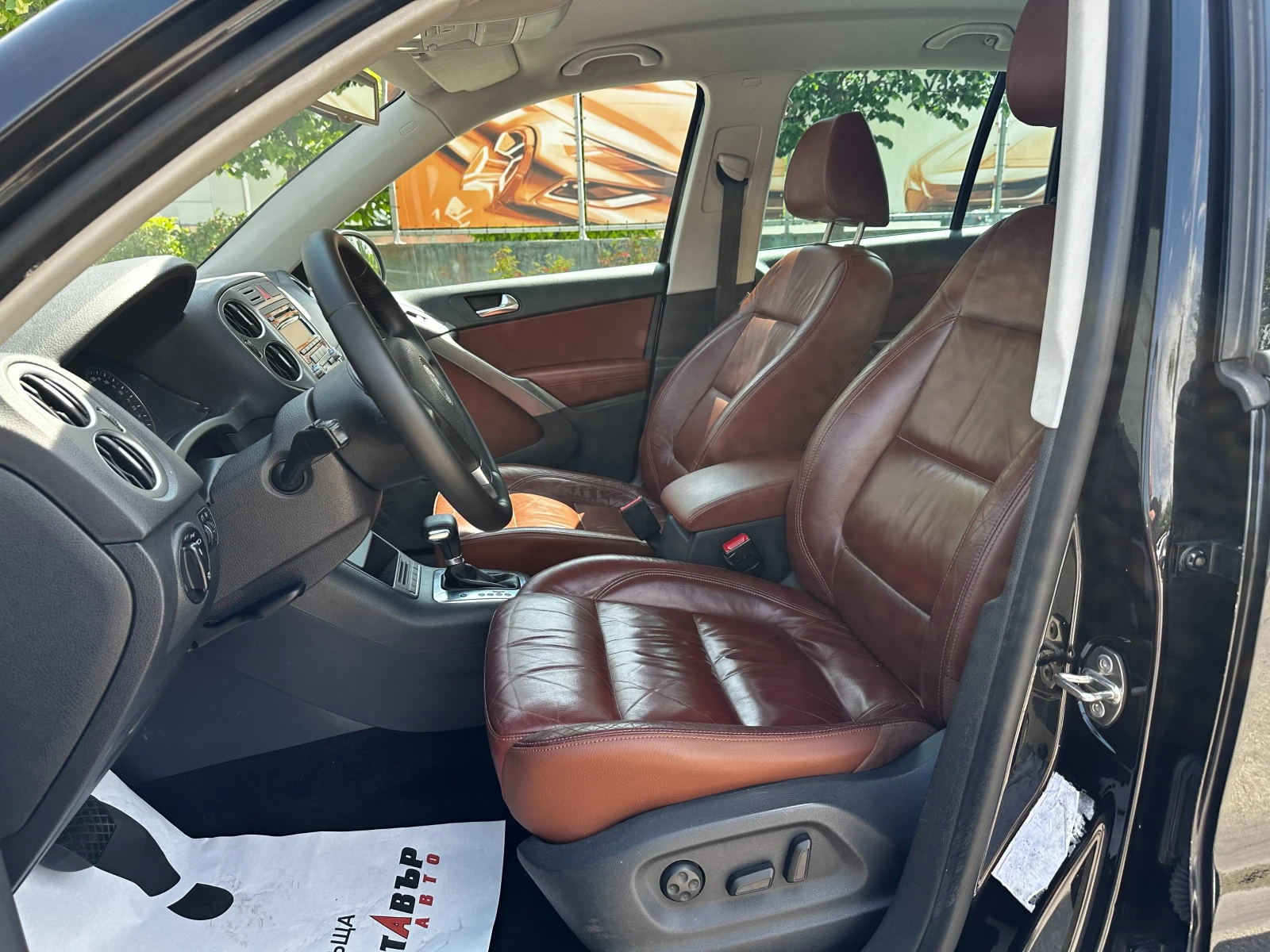 VW Tiguan, снимка 9 - Автомобили и джипове - 54748518