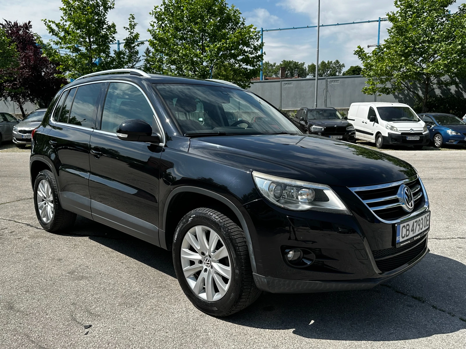 VW Tiguan, снимка 6 - Автомобили и джипове - 54748518