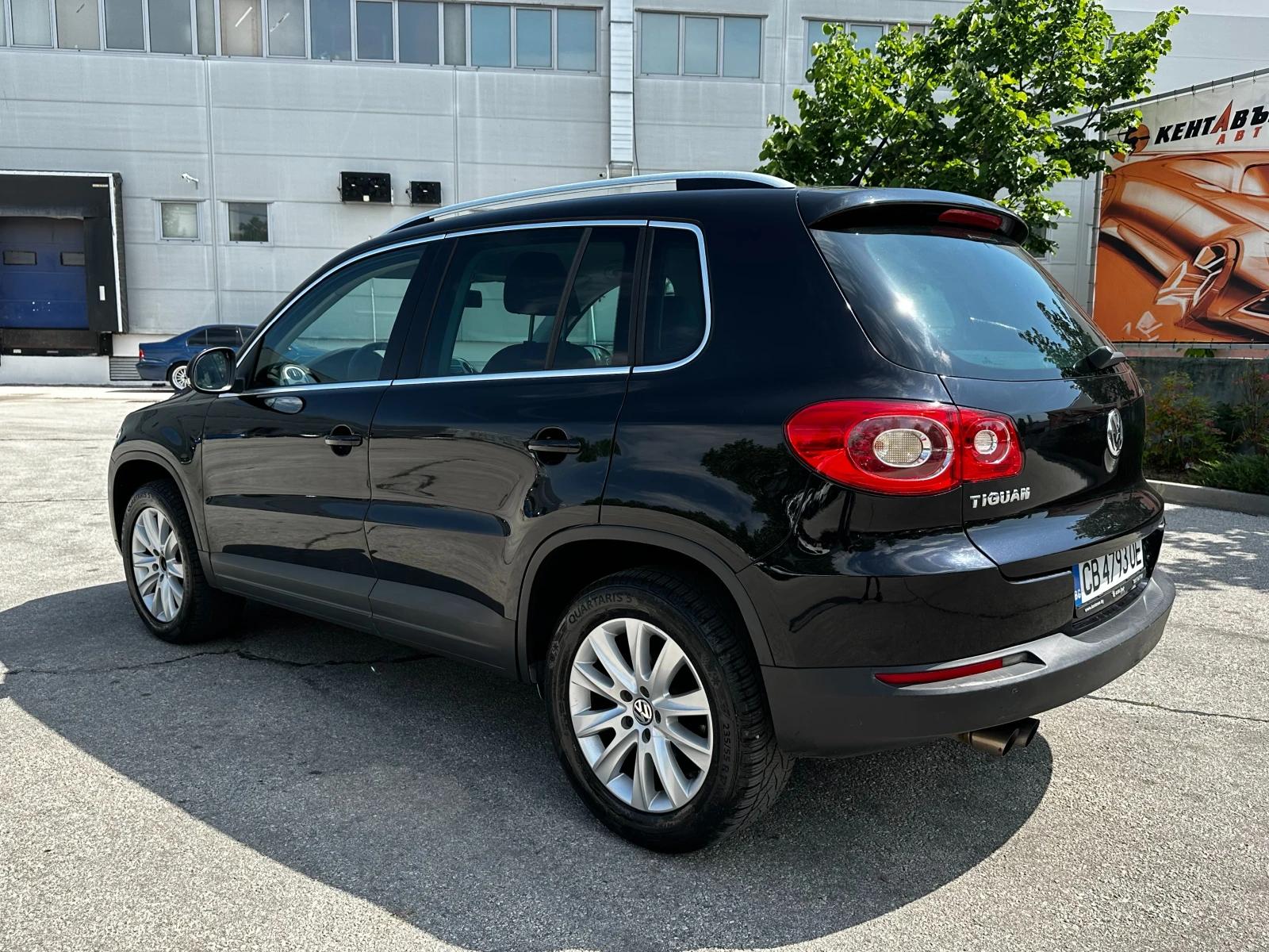 VW Tiguan, снимка 3 - Автомобили и джипове - 54748518