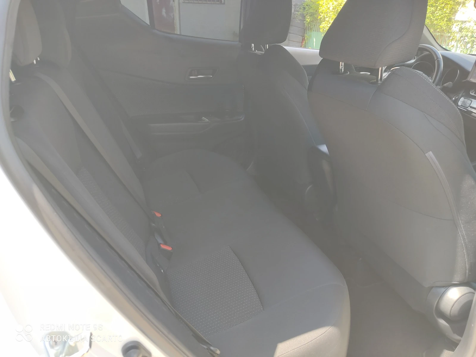 Toyota C-HR 1.2Т/116кс, 4 цилиндъра, 2018г., снимка 13 - Автомобили и джипове - 55584873