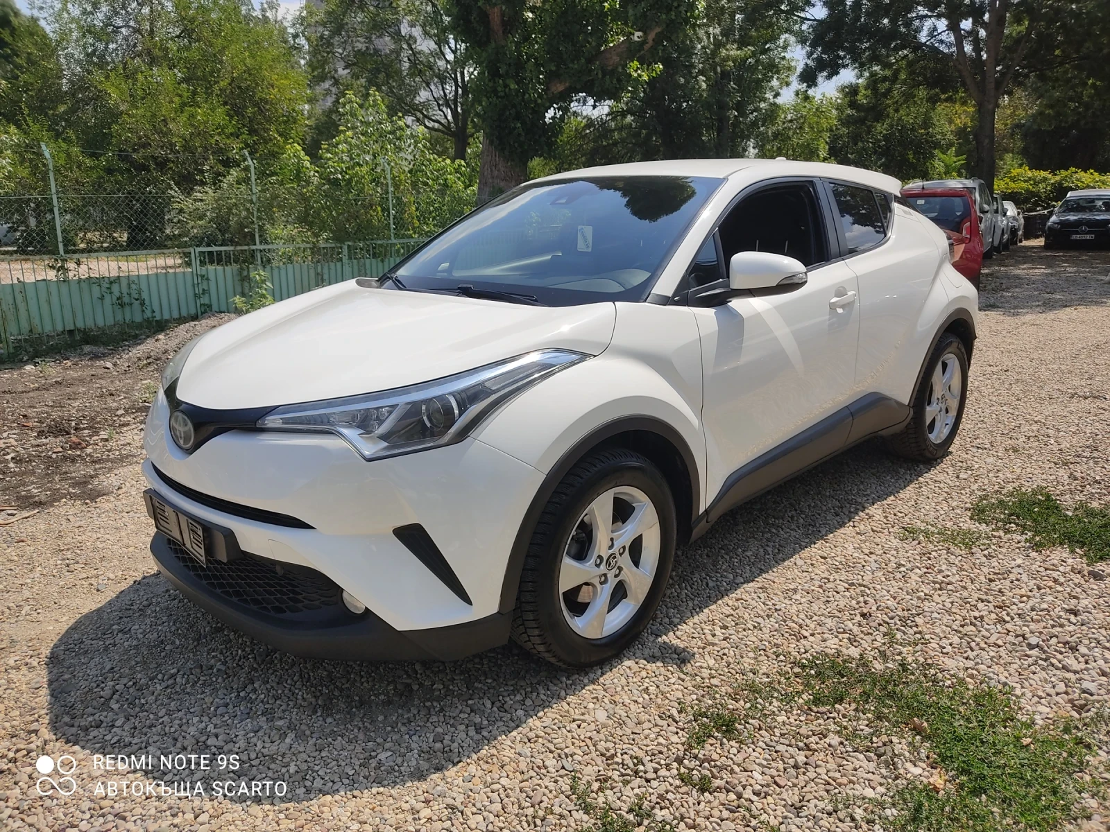 Toyota C-HR 1.2Т/116кс, 4 цилиндъра, 2018г., снимка 3 - Автомобили и джипове - 55584873