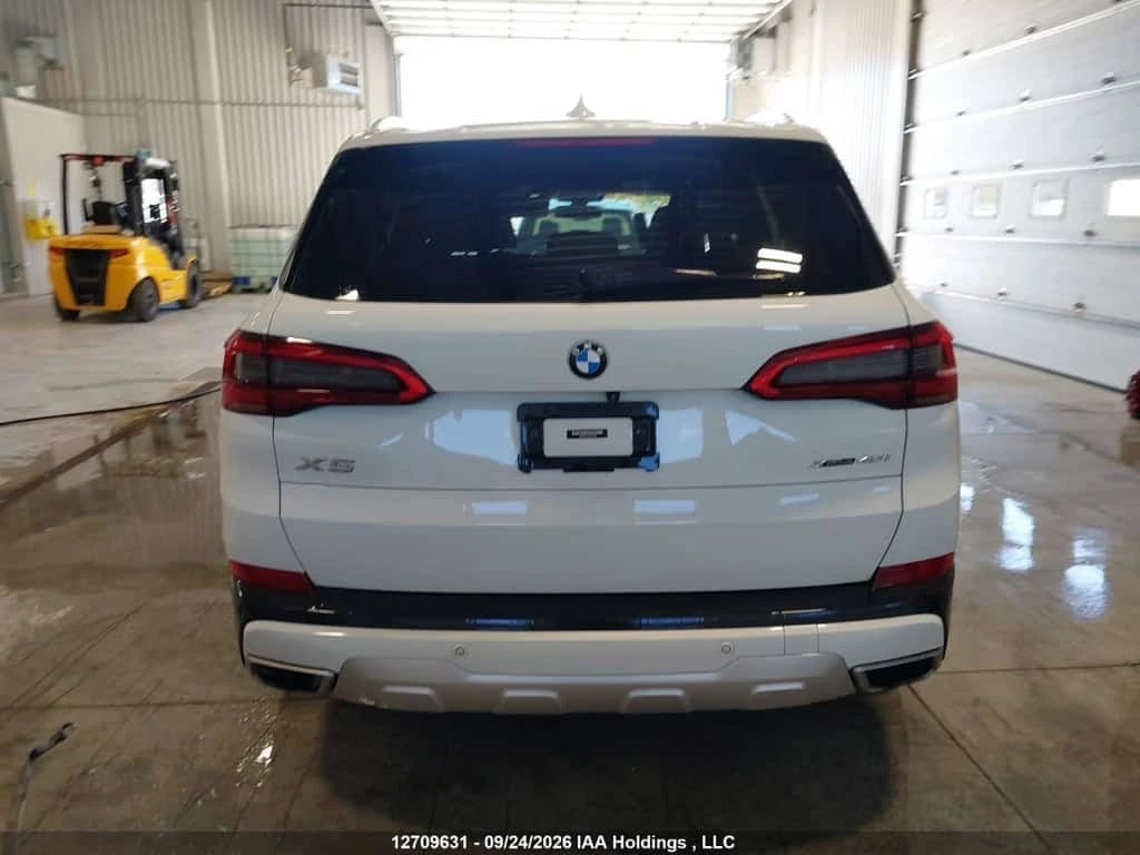 BMW X5 * XDRIVE40I * CARFAX * ����� �� ����������� | Mobile.bg � ����������� 16