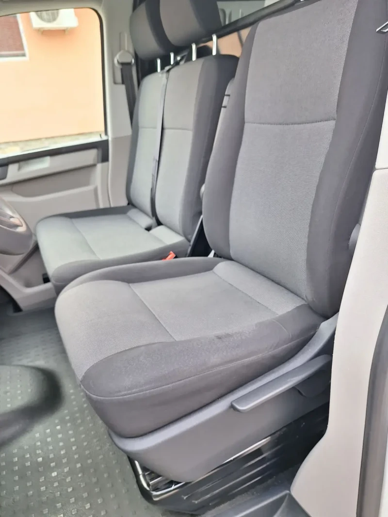 VW Transporter 2.0-204к.с.4-MOTION4x4 Швейцария -НА ХОД.ЕВРО-В6В, снимка 5 - Бусове и автобуси - 50297831