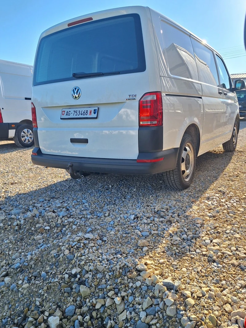 VW Transporter 2.0-204к.с.4-MOTION4x4 Швейцария -НА ХОД.ЕВРО-В6В, снимка 15 - Бусове и автобуси - 50297831