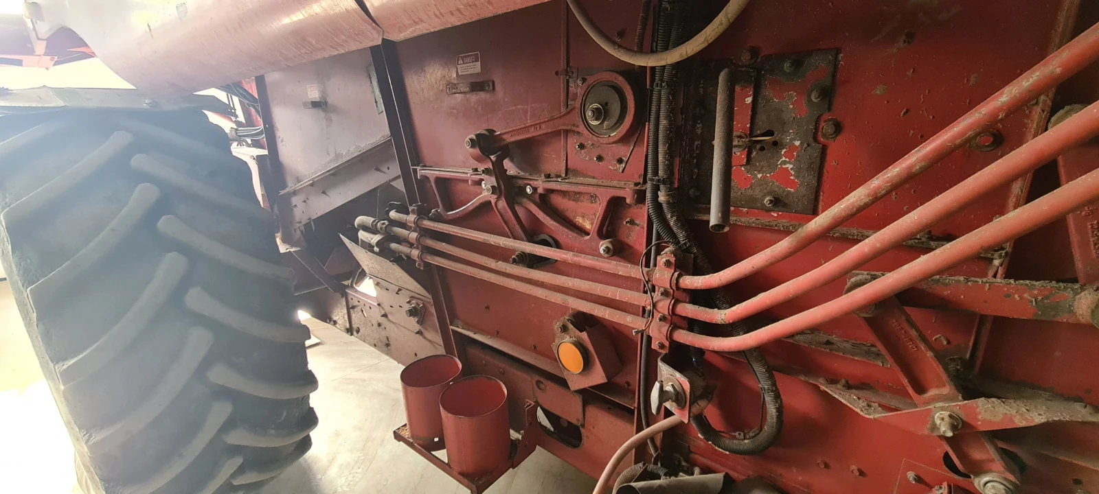 Комбайн CASE IH 1680 Е, снимка 3 - Селскостопанска техника - 53752959