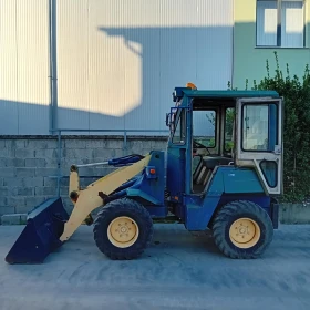       Atlas Kubota R350 *  *   * 